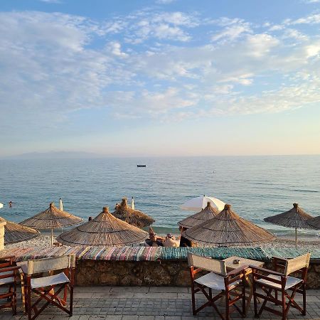 Sunset Boulevard Hotel Кєпаро Екстер'єр фото