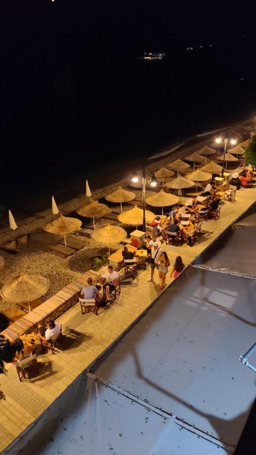 Sunset Boulevard Hotel Кєпаро Екстер'єр фото