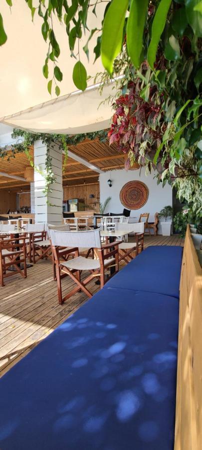 Sunset Boulevard Hotel Кєпаро Екстер'єр фото